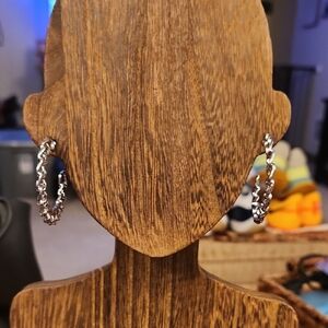 Silver Twisted Hoop Earrings with Chain-Link Design